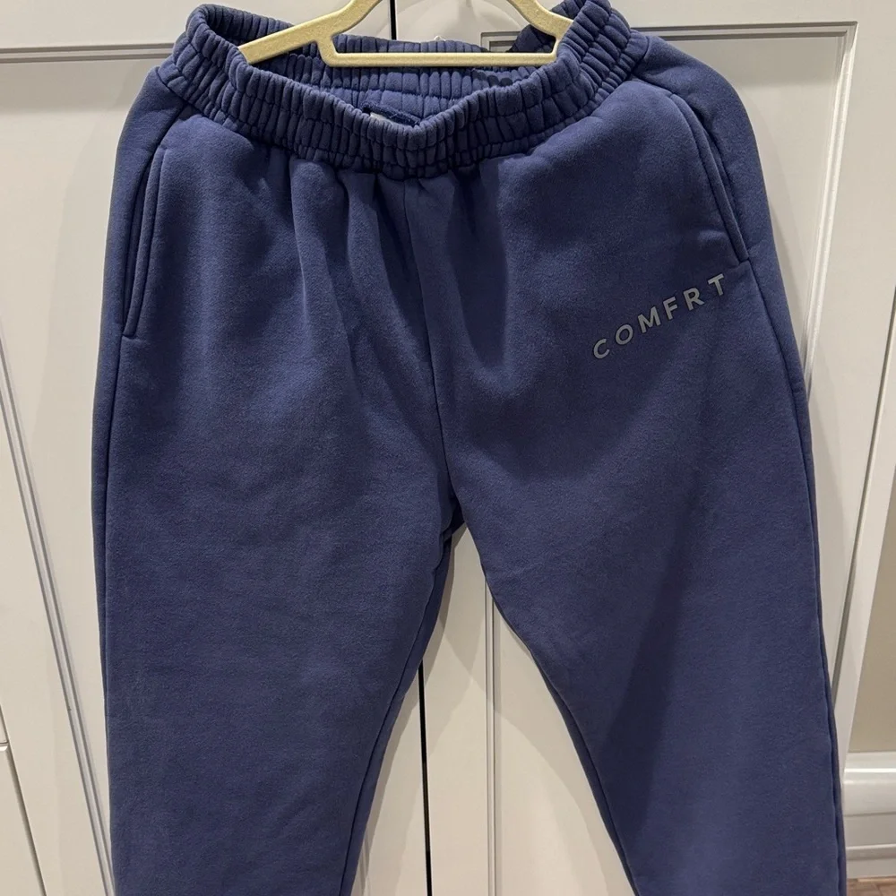 COMFRT Blue Hoodie with matching Sweatpants - Picture 6 of 9